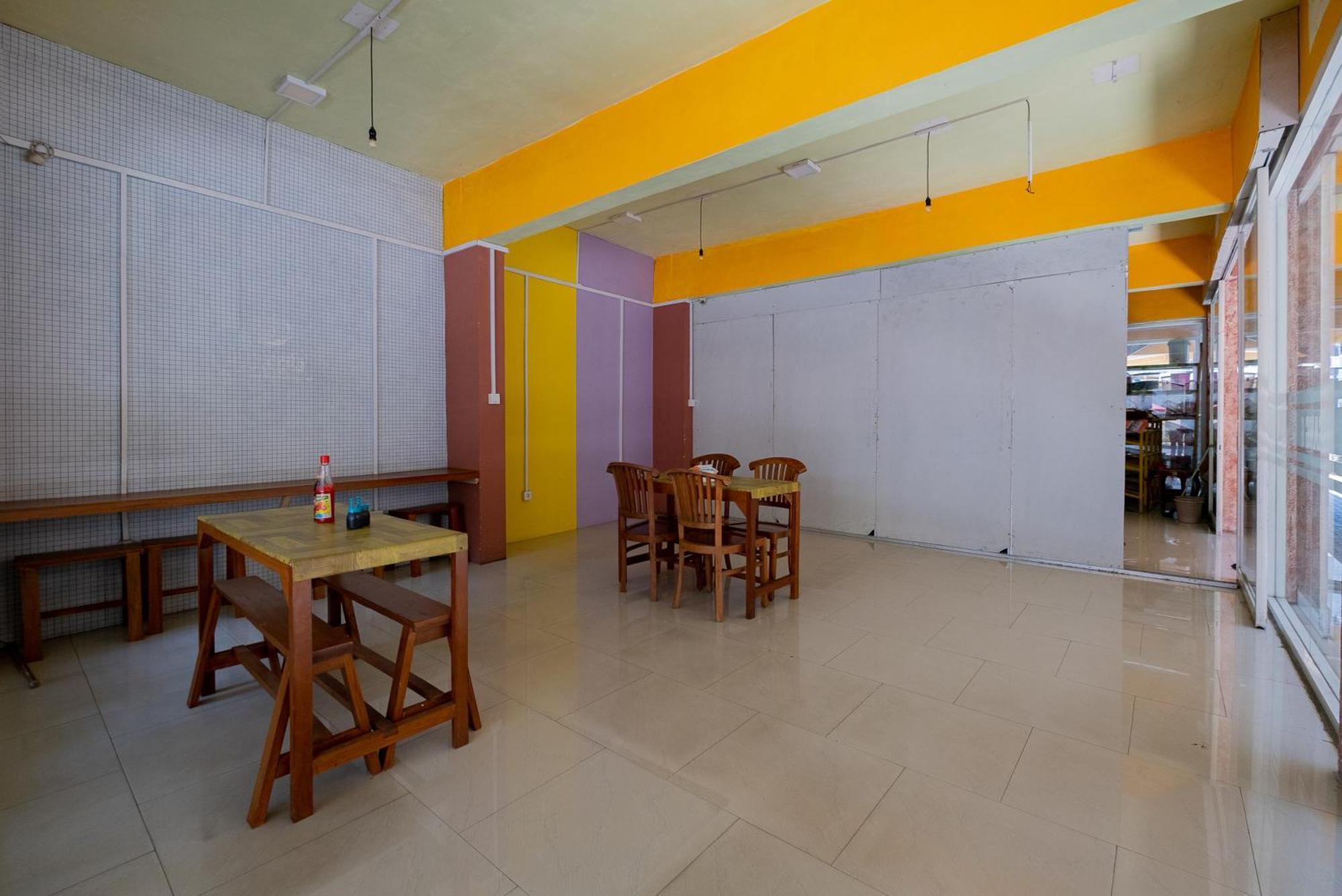 Hotel Reddoorz Syariah At Jalan Sunan Giri Tuban Tuban  Exterior foto